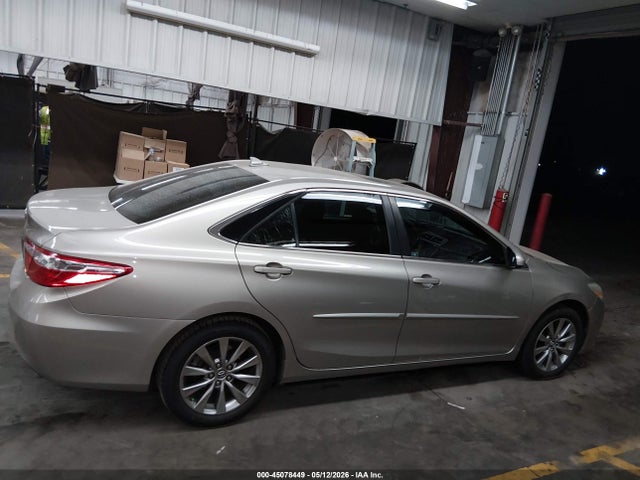 45078449 :رقم المزاد ، 4T1BF1FK9GU547000 vin ، 2016 Toyota Camry Xle مزاد بيع