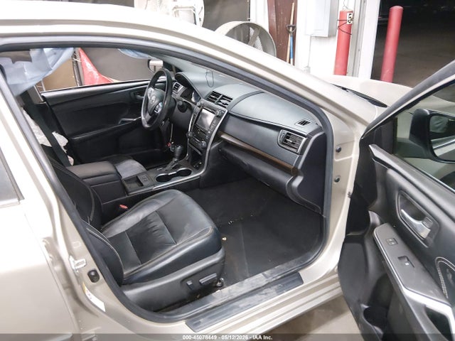 45078449 :رقم المزاد ، 4T1BF1FK9GU547000 vin ، 2016 Toyota Camry Xle مزاد بيع