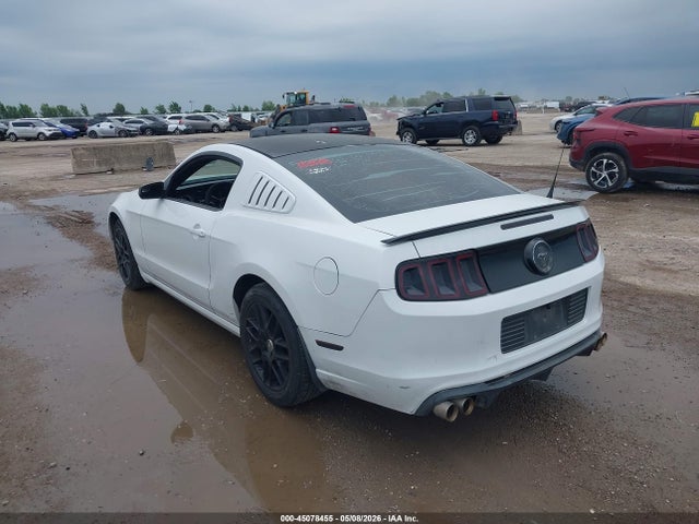 45078455 :رقم المزاد ، 1ZVBP8AM5E5332723 vin ، 2014 Ford Mustang V6 مزاد بيع