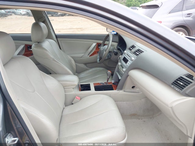 45078496 :رقم المزاد ، 4T1BF3EK1BU194211 vin ، 2011 Toyota Camry Xle مزاد بيع