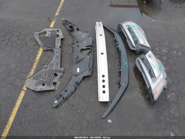 5FNYF8H98MB002752 Honda Passport Awd Touring