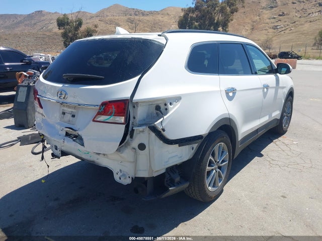 KM8SM4HF2HU230295 Hyundai Santa Fe Se
