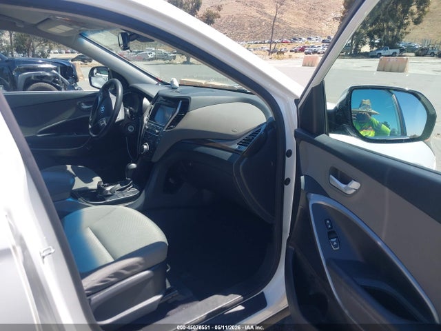 KM8SM4HF2HU230295 Hyundai Santa Fe Se