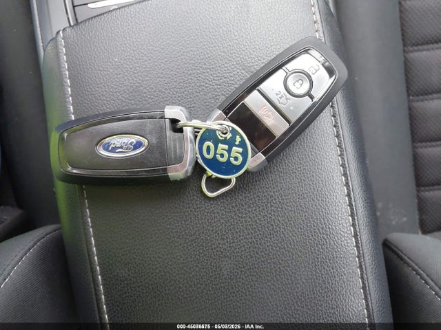 3FA6P0LU6KR149493 Ford Fusion Hybrid Se