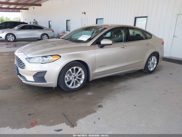 3FA6P0LU6KR149493 Ford Fusion Hybrid Se
