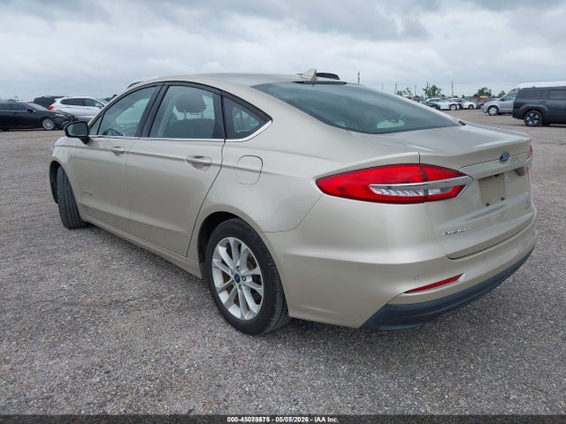 3FA6P0LU6KR149493 Ford Fusion Hybrid Se