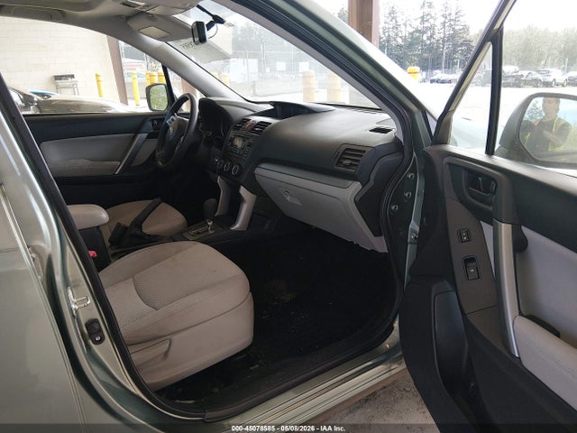 Subaru Forester 2.5i Premium 2015 JF2SJADC6FH813368 Image 5