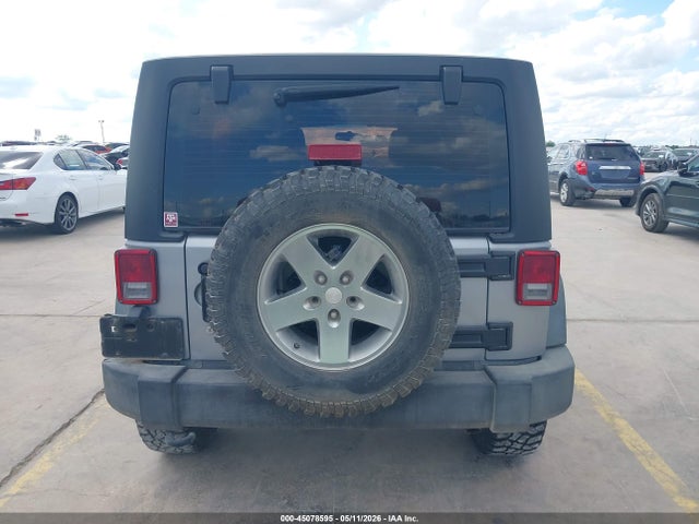 1C4BJWDG3JL878666 Jeep Wrangler Jk Unlimited Sport 4x4