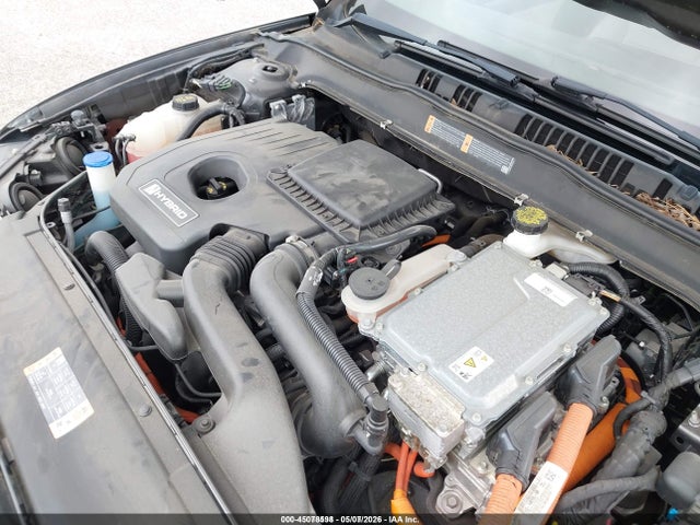 3FA6P0UU4JR235785 Ford Fusion Hybrid S