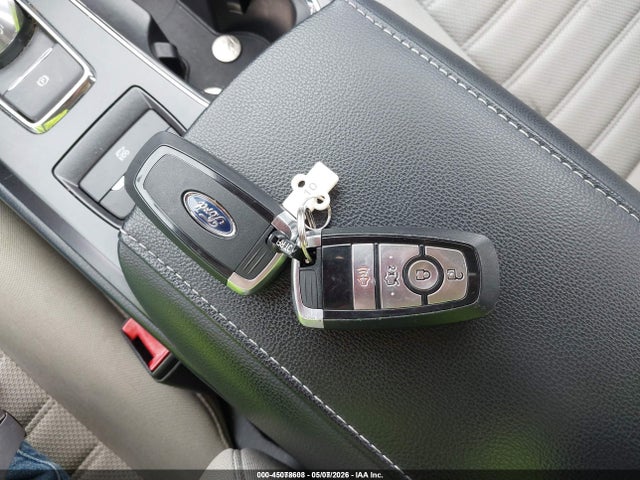 3FA6P0UU2JR278957 Ford Fusion Hybrid S