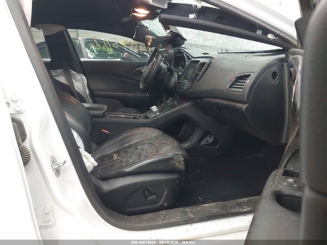 45078625 :رقم المزاد ، 1C3CCCBB4GN184011 vin ، 2016 Chrysler 200 S مزاد بيع