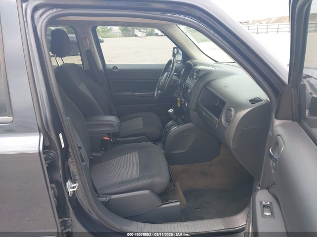 2014 Jeep Patriot Latitude მანქანა იყიდება აუქციონზე, vin: 1C4NJPFB1ED701134, აუქციონის ნომერი: 45078653