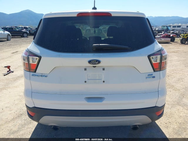 1FMCU9GD2HUA30177 Ford ESCAPE SE