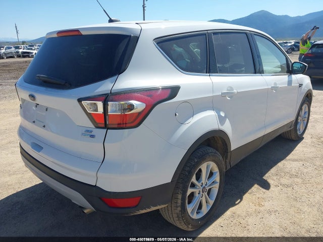 1FMCU9GD2HUA30177 Ford ESCAPE SE