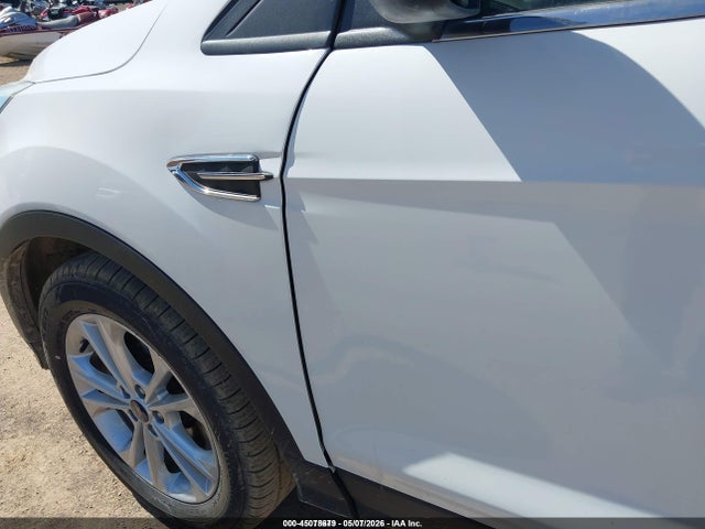 1FMCU9GD2HUA30177 Ford ESCAPE SE