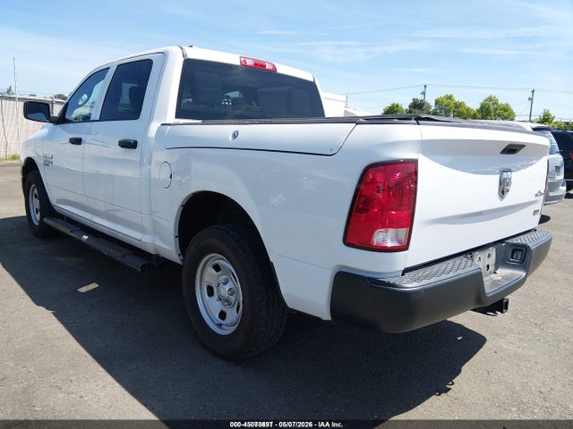 1C6RR7KG5KS658637 RAM 1500 Classic Tradesman 4x4 5&#039;7 Box