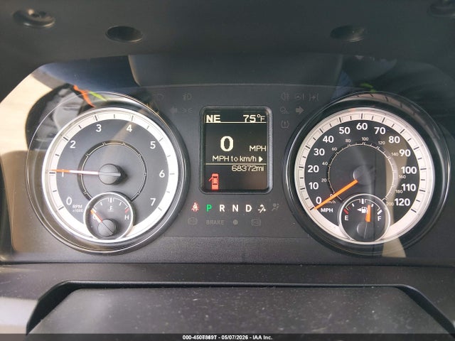 1C6RR7KG5KS658637 RAM 1500 Classic Tradesman 4x4 5&#039;7 Box