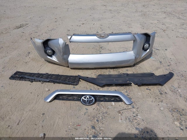 Продажа на аукционе авто 2015 Toyota 4runner Sr5 Premium, vin: JTEZU5JR9F5106606, номер лота: 45078702