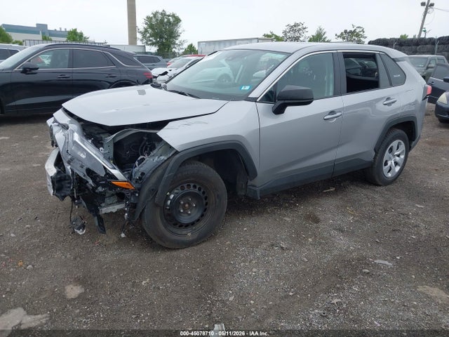 Toyota RAV4 LE 2025 2T3F1RFV6SC533484 Image 2