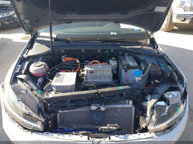 WVWKR7AU0KW903130 Volkswagen E-golf Se
