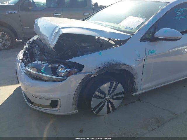 2019 Volkswagen E-golf Se მანქანა იყიდება აუქციონზე, vin: WVWKR7AU0KW903130, აუქციონის ნომერი: 45078728