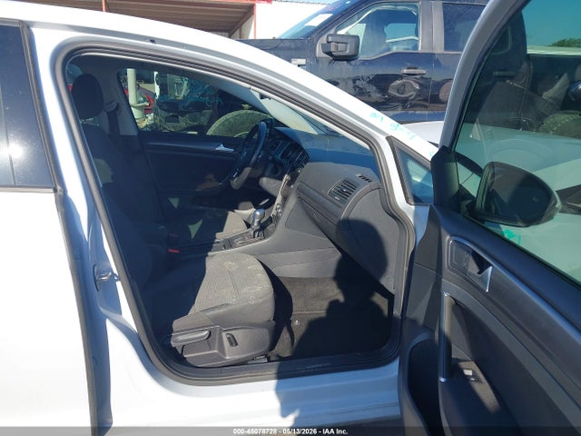 WVWKR7AU0KW903130 Volkswagen E-golf Se