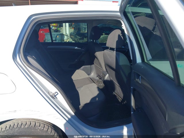 WVWKR7AU0KW903130 Volkswagen E-golf Se