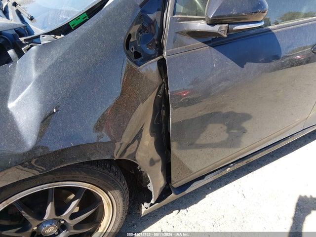 JTDKARFU9G3002665 Toyota Prius Three Touring