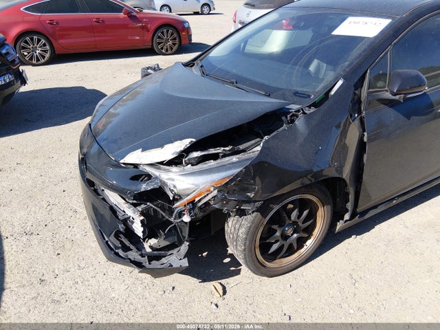 JTDKARFU9G3002665 Toyota Prius Three Touring