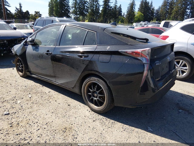 JTDKARFU9G3002665 Toyota Prius Three Touring