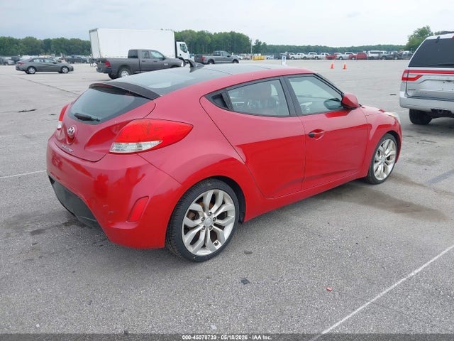 Продажа на аукционе авто 2012 Hyundai Veloster Base W/red/black, vin: KMHTC6AD9CU056018, номер лота: 45078739