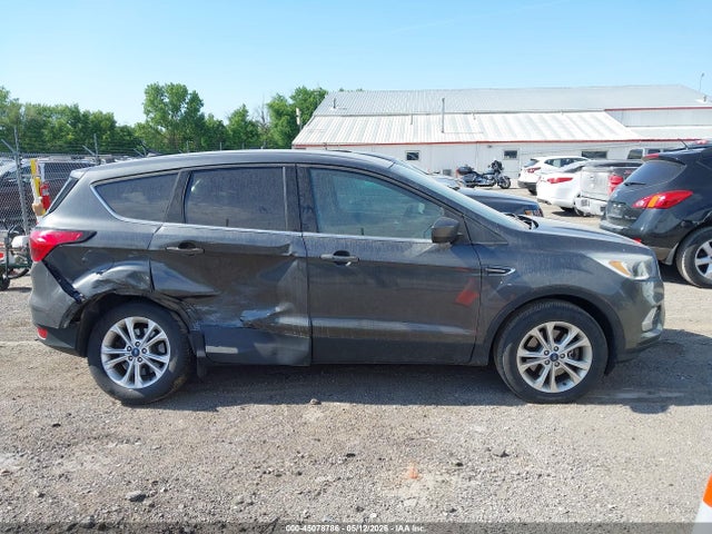 Ford ESCAPE SE 2019 1FMCU9GD7KUB68613 Image 13