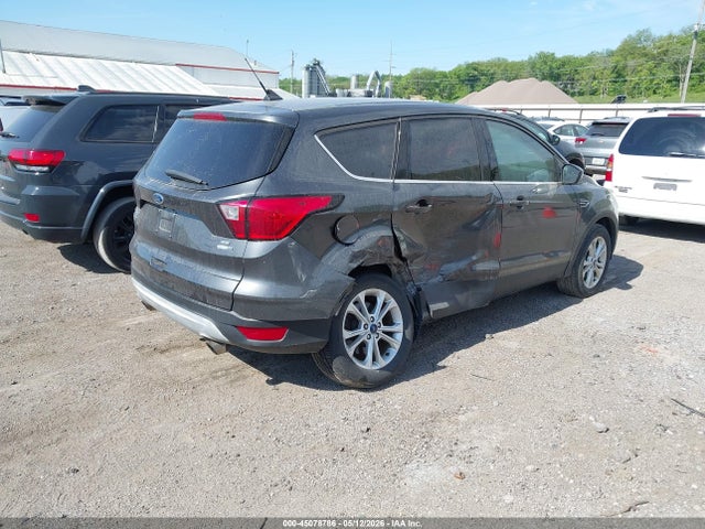 Ford ESCAPE SE 2019 1FMCU9GD7KUB68613 Image 4