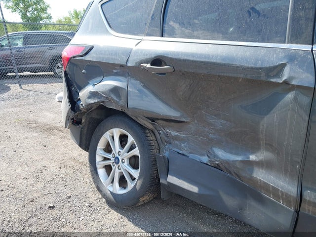 Ford ESCAPE SE 2019 1FMCU9GD7KUB68613 Image 6