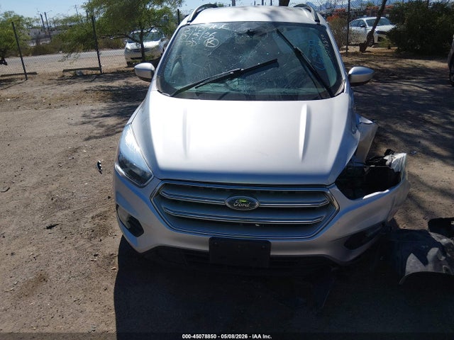 1FMCU0G97JUC63677 Ford ESCAPE SE