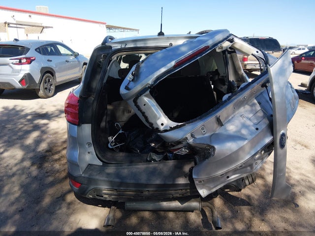1FMCU0G97JUC63677 Ford ESCAPE SE