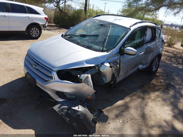1FMCU0G97JUC63677 Ford ESCAPE SE