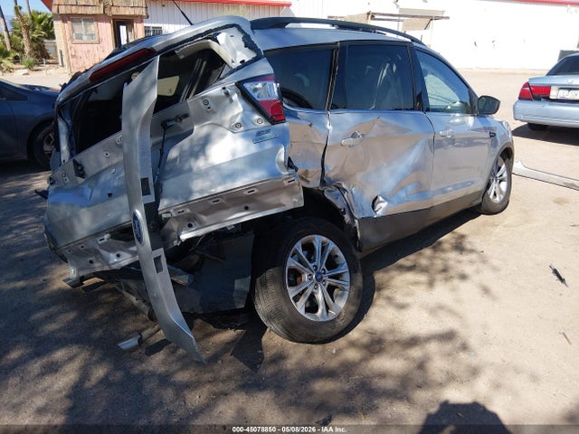 1FMCU0G97JUC63677 Ford ESCAPE SE