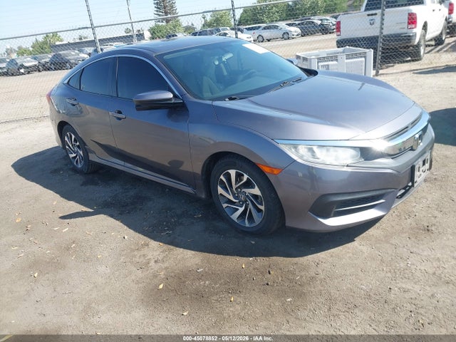 Honda CIVIC EX 2018 2HGFC2F74JH578215 Image 1