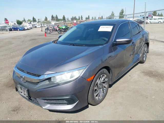 Honda CIVIC EX 2018 2HGFC2F74JH578215 Image 2