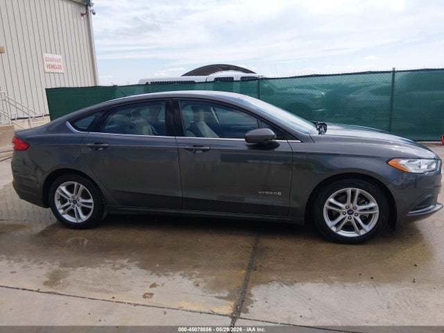 3FA6P0UU8JR273679 Ford Fusion Hybrid S