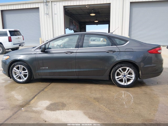 3FA6P0UU8JR273679 Ford Fusion Hybrid S