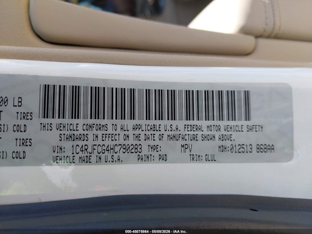 1C4RJFCG4HC790283 Jeep Grand Cherokee Overland 4x4