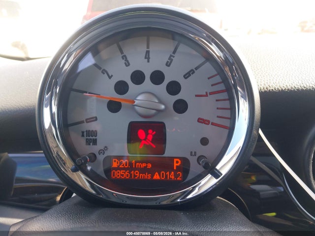 2009 Mini Cooper S მანქანა იყიდება აუქციონზე, vin: WMWMF73569TW85405, აუქციონის ნომერი: 45078869