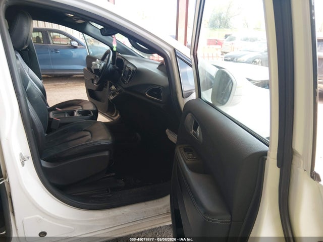 Продаж на аукціоні авто 2019 Chrysler Pacifica Touring L, vin: 2C4RC1BG6KR522767, номер лоту: 45078877