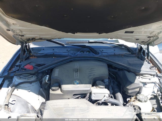 45078885 :رقم المزاد ، WBA3B3G5XFNT68611 vin ، 2015 Bmw 328i Xdrive مزاد بيع
