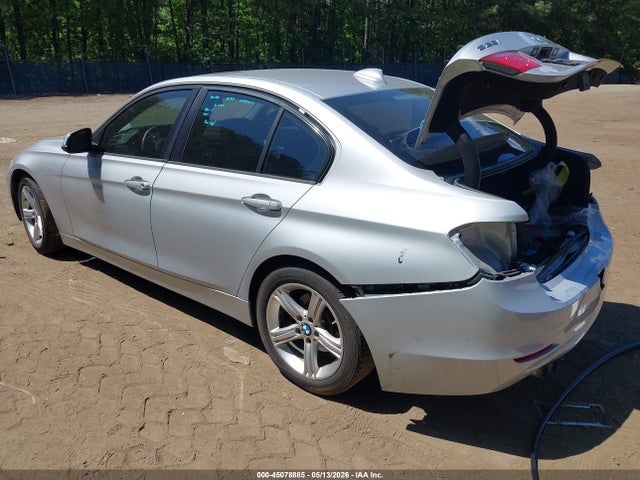 45078885 :رقم المزاد ، WBA3B3G5XFNT68611 vin ، 2015 Bmw 328i Xdrive مزاد بيع