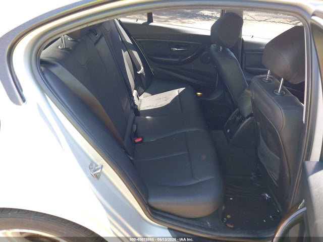 45078885 :رقم المزاد ، WBA3B3G5XFNT68611 vin ، 2015 Bmw 328i Xdrive مزاد بيع
