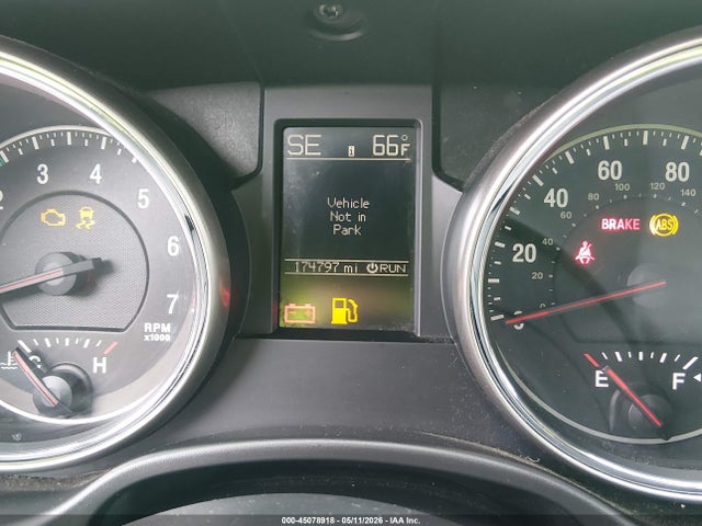 2013 Jeep Grand Cherokee Limited მანქანა იყიდება აუქციონზე, vin: 1C4RJEBT4DC600825, აუქციონის ნომერი: 45078918