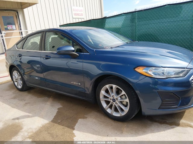 3FA6P0LU7KR190845 Ford Fusion Hybrid Se